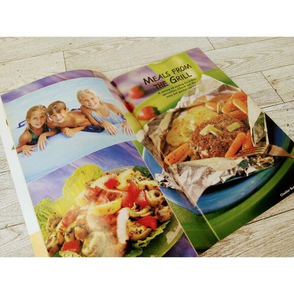 Betty Crocker Cookbook Simple Meals #164 July/August 2000 Paperback w/pullout - Picture 4 of 13